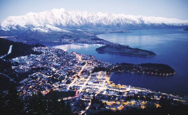 Queenstown-(stock-photo)---1.jpg