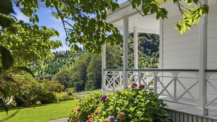 Country-spring-2026-article-3-2-1920x1080.jpg