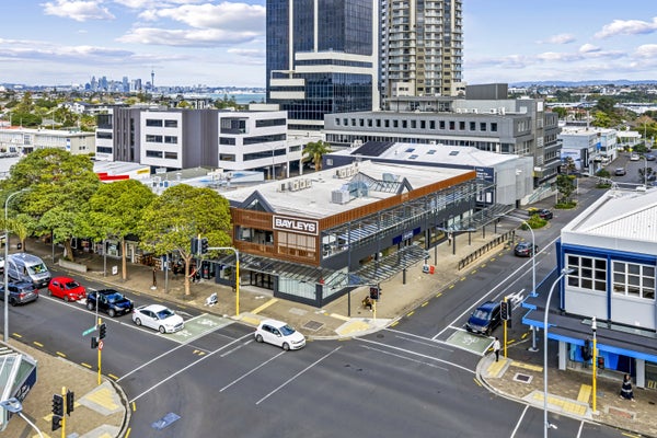 2-8-Hurstmere-Rd---001.jpg