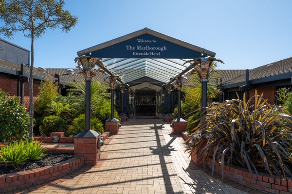 The-Marlborough-Riverside-Hotel---HERO-PHOTO.jpg