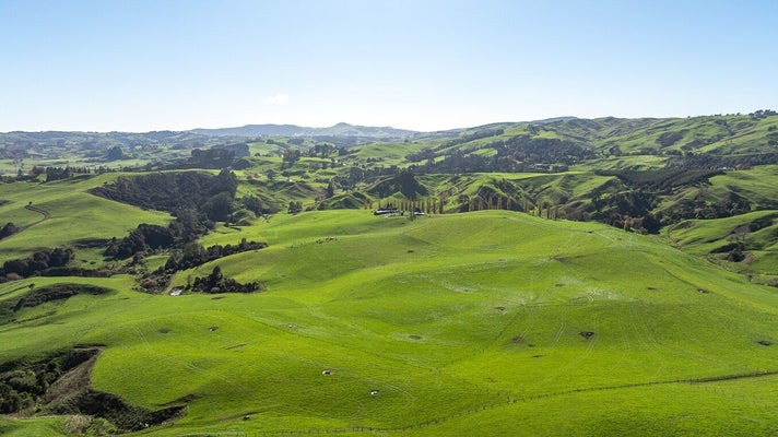 Country-Spring-Article-1-1-16x9.jpg