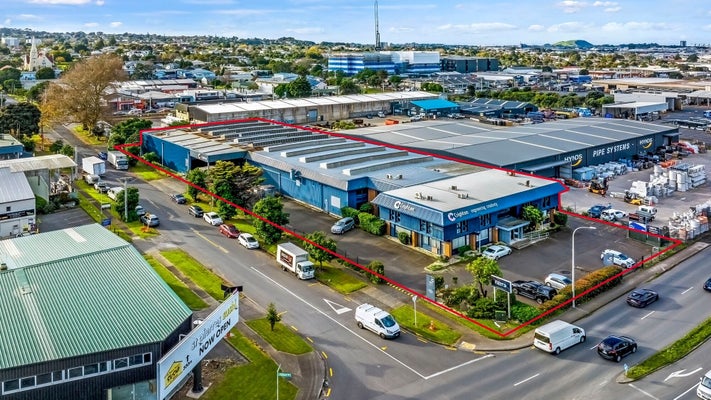 100-Neilson-Street,-Onehunga,-Auckland---16_9.jpg