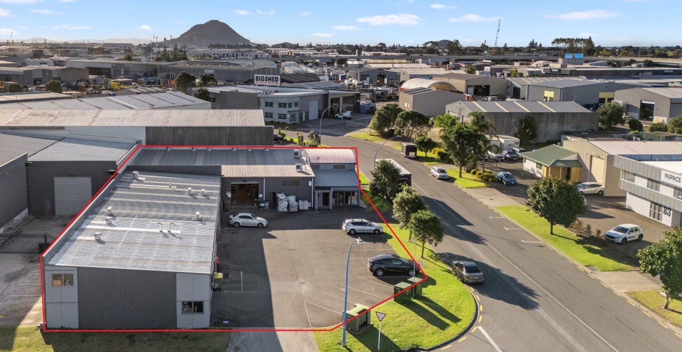 2-Boeing-Place,-Mt-Maunganui---1356x700.jpg