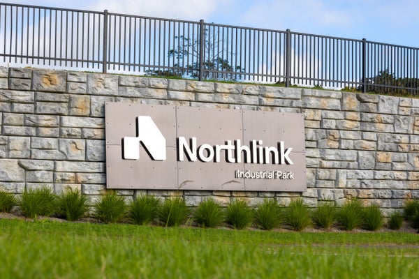 119_CentennialParkRoad_01.jpg