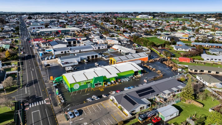 215-Glover-Road,-Hawera.jpg